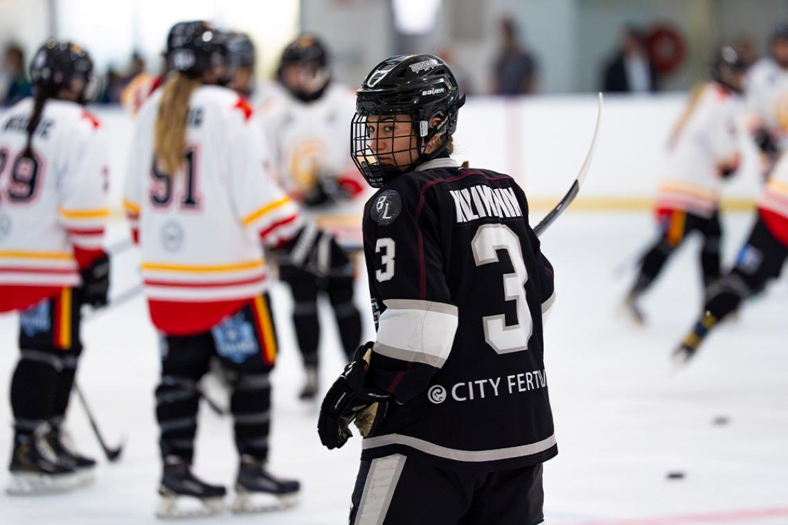 UQ student and ice hockey star Lindsey Kiliwnik in action for the Brisbane Lightning.